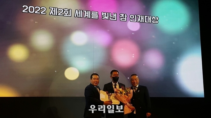 김소당 저출산고령화 정책위원회 위원장(가운데)