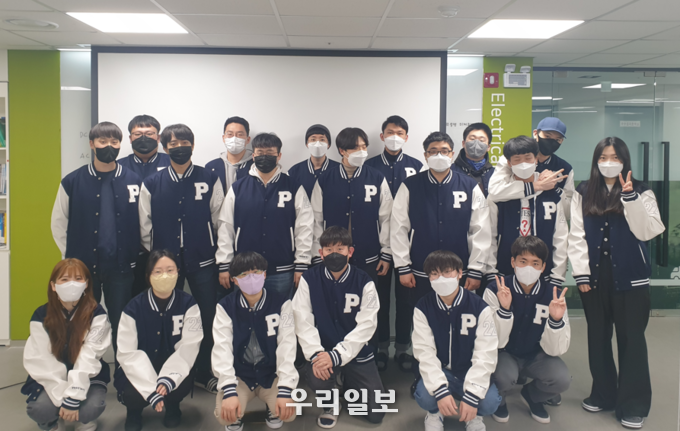ICT 멘토링 9개 프로젝트를 진행하고 있는 전기에너지시스템과.(사진=한국폴리텍대학 광명융합기술교육원)