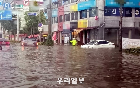부평구청 사거리가 이번 폭우로 침수됐다. ⓒ 시민제보