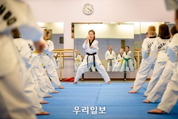 현지 어린이 대상 태권도 특별 워크숍