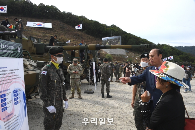 박형덕 동두천시장이, "DX-K 2022 기동화력시범」"참관했다. ⓒ 동두천시청 제공