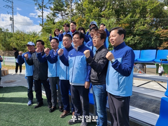 인천시의회 교육위원회, 전국체전 인천시 소속 고교선수단 격려 하고 있다. ⓒ 인천시의회 제공