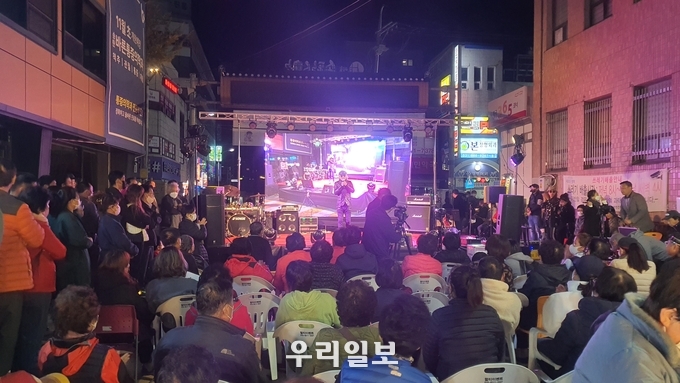 제7회 송탄시장 듬뿍담뿍 가족한마당 뜨거운 열기 속 마무리.ⓒ 평택시청 제공