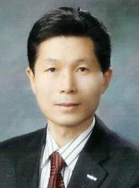 김영일 대한행정사회 교수